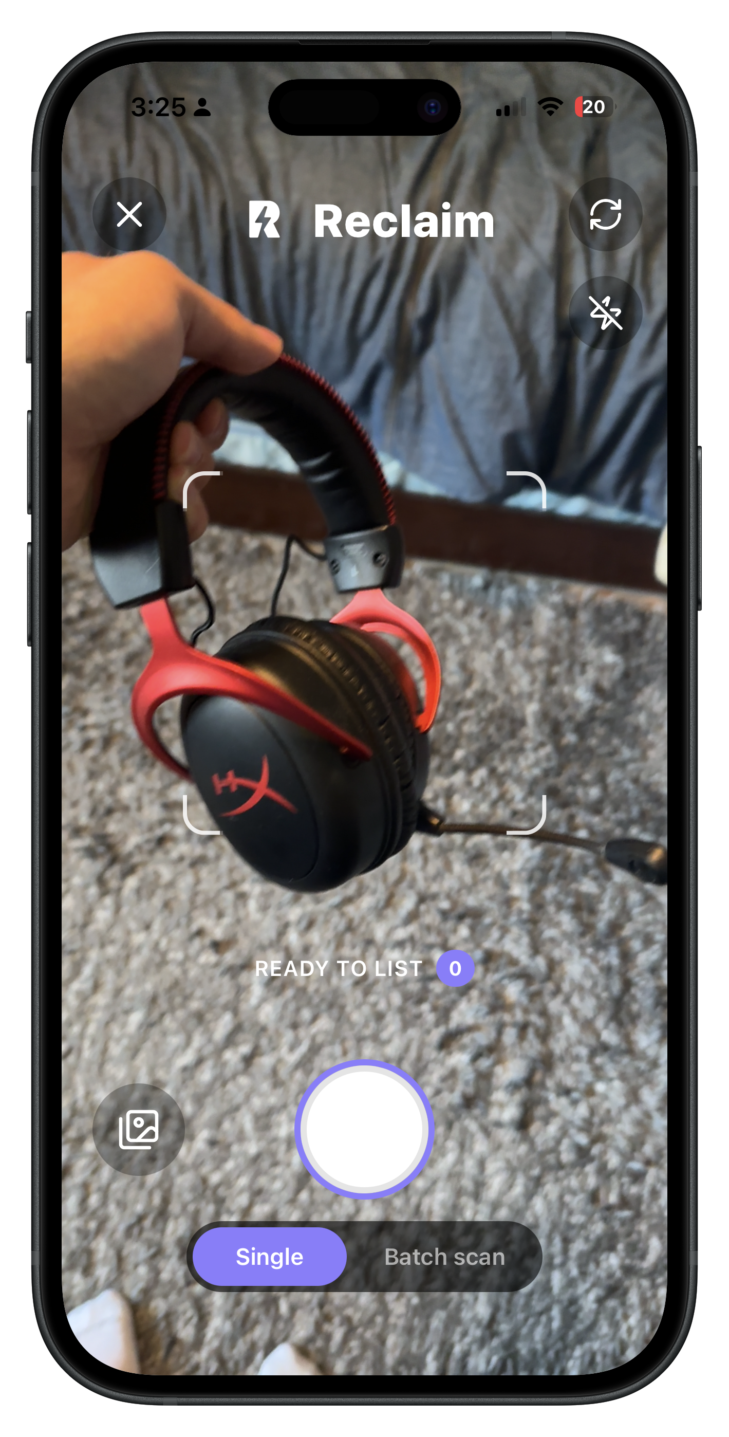 Reclaim camera pointed at a gaming headset, ready to list